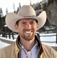 Winner of the Top Frontline Tourism Worker Award